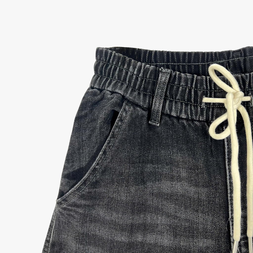 Quần Jeans Dài Nam Túi In Logo – Xanh Wash Cổ Điển, Dáng Suông - 2596