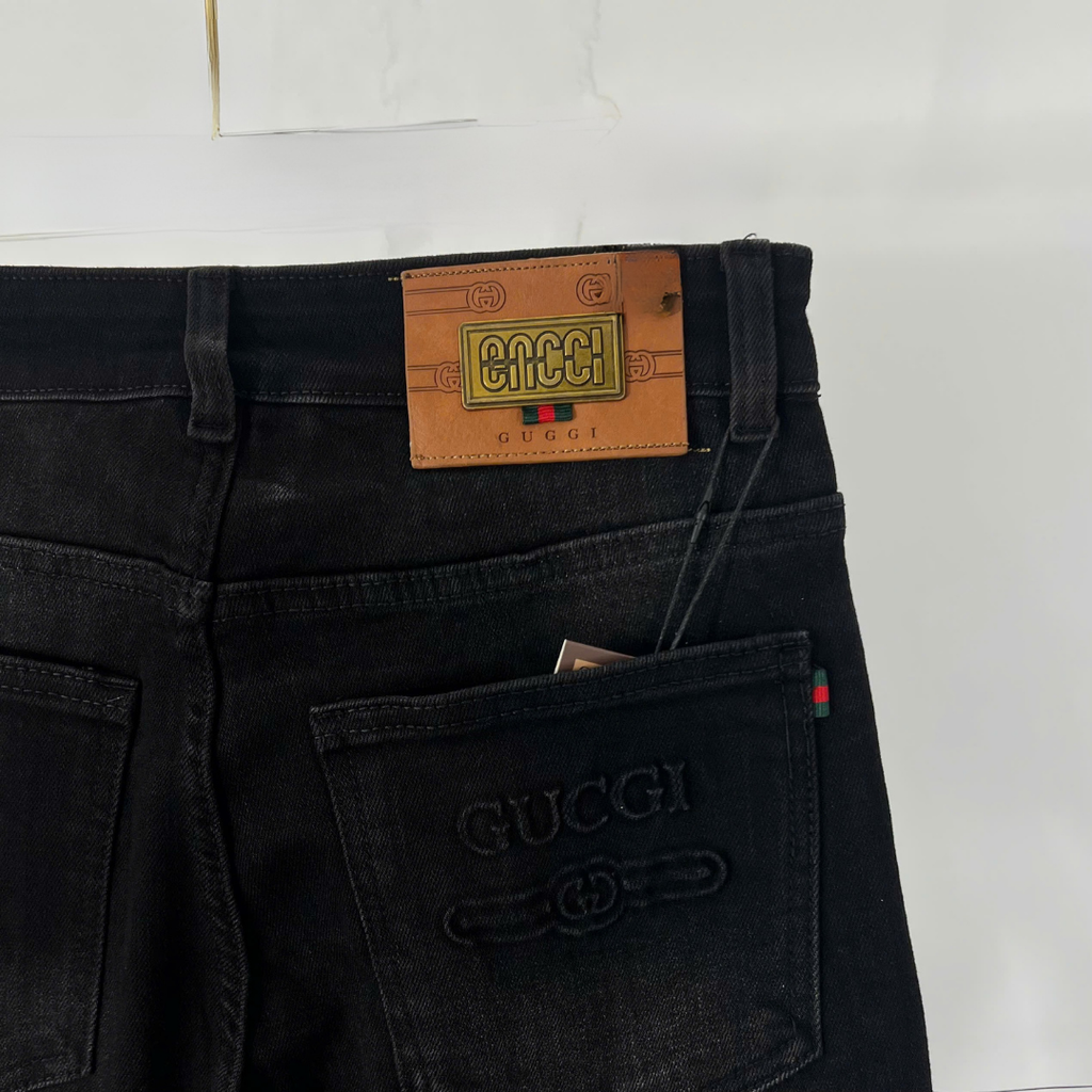 Quần Jeans Nam Slim Fit – Denim Co Giãn, Phong Cách Hiện Đại - 1301