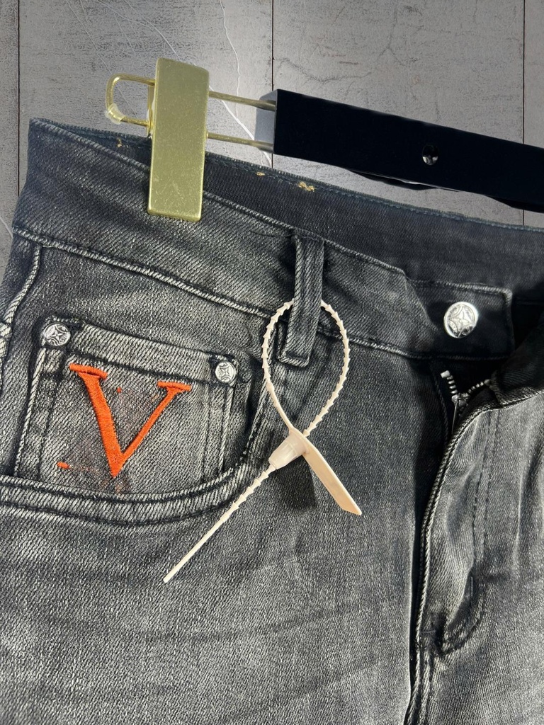 Quần Short Jean Nam lờ vê Wash Nhẹ – Form Regular Fit Cá Tính-HU2115