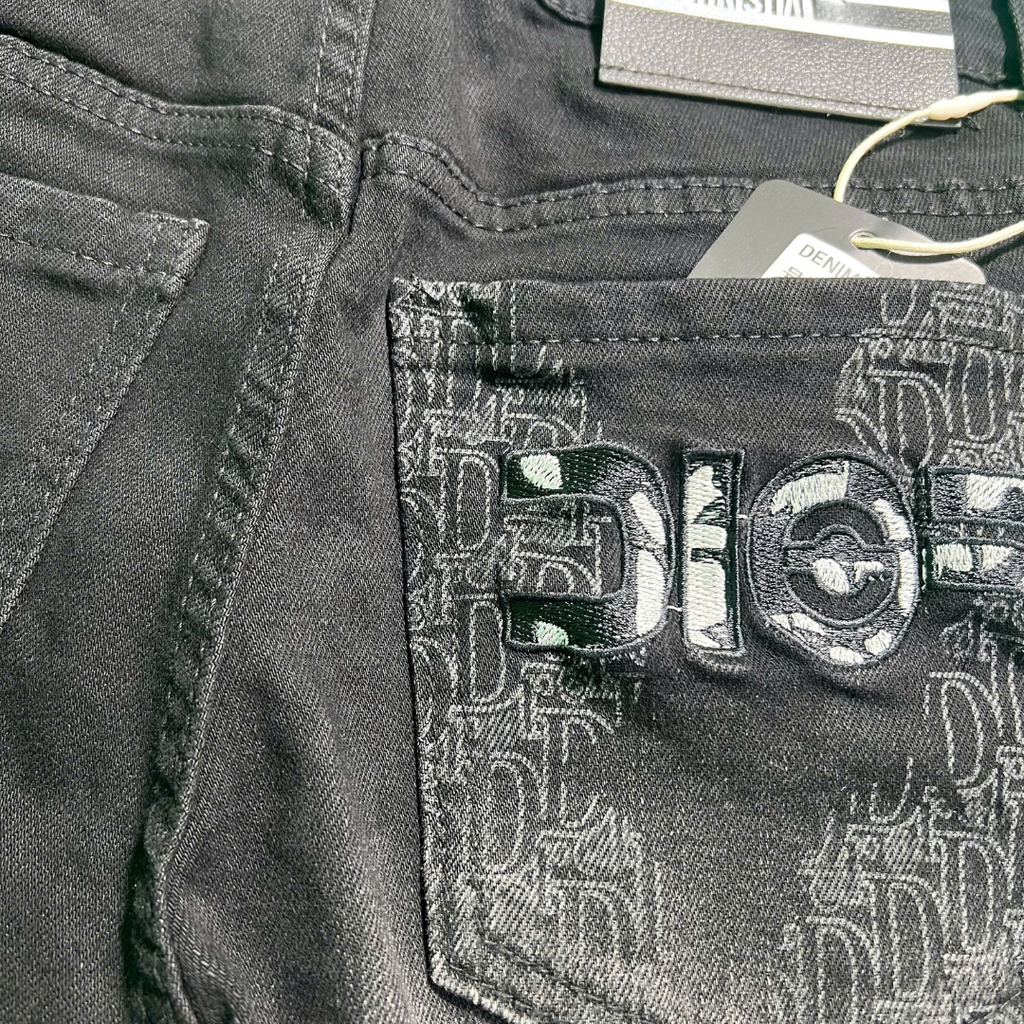 Quần Jean Short Nam Logo Nổi Phong Cách Dạo Phố - HU2161