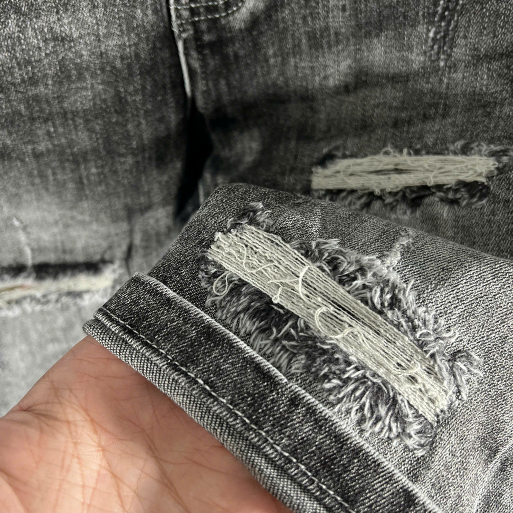 QUẦN SHORT JEANS NAM RÁCH CÁ TÍNH - TRENDY 2025 -XVP104 
