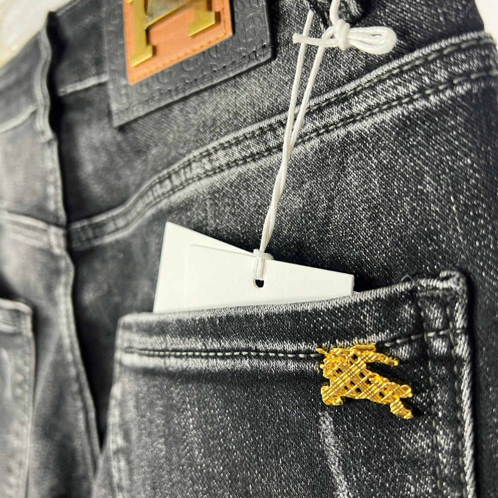 Quần Short Jean Nam Thêu Cá Tính - XF358 
